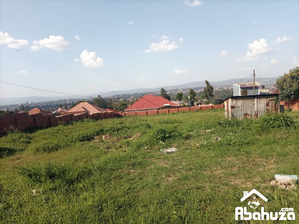A FANCED BIG PLOT FOR SALE IN KIGALI IN KAGARAMA WITH NICE VIEW