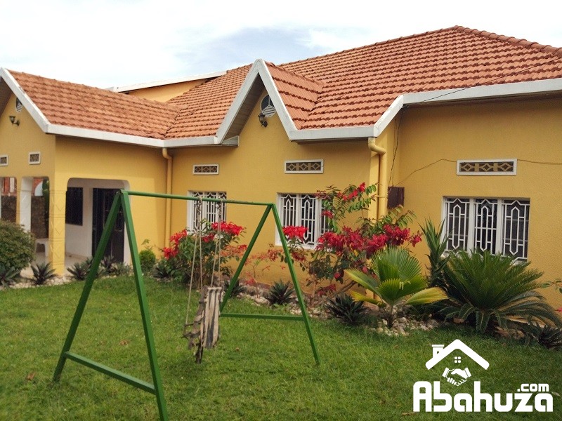 A 5 BEDROOM HOUSE FOR SALE IN KIGALI AT KIMIRONKO