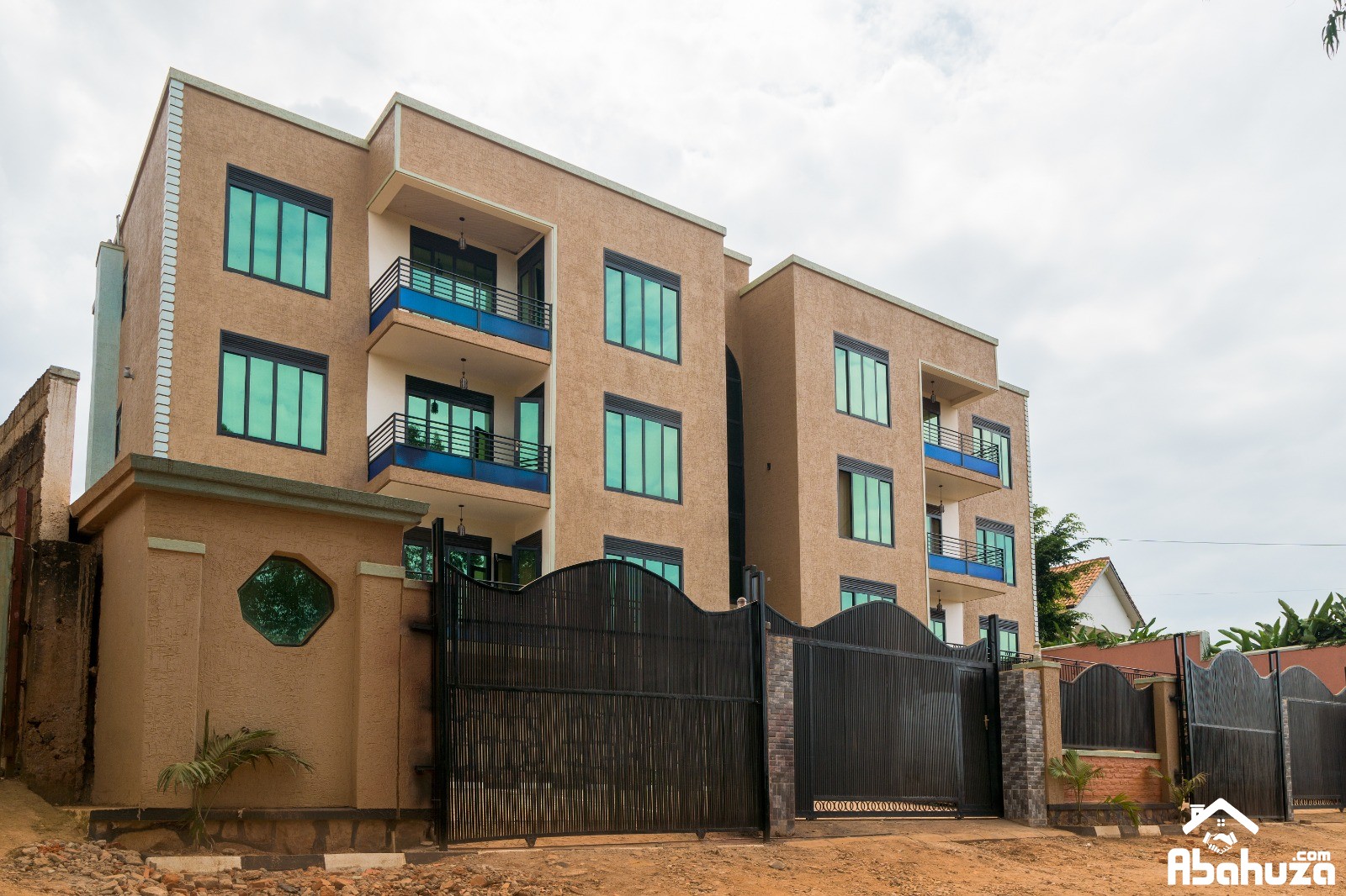A COMFY FURNISHED 3 BEDROOM APARTMENT FOR RENT IN GISOZI