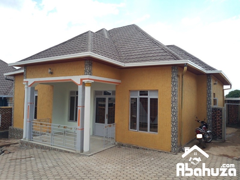 A NEW 4 BEDROOM HOUSE FOR RENT IN KIGAL AT KANOMBE