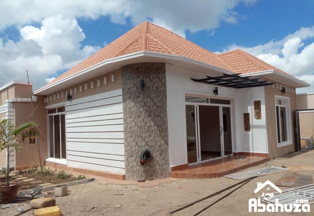 A WELL LOCATED HOUSE FOR RENT IN KIGALI AT KIMIRONKO