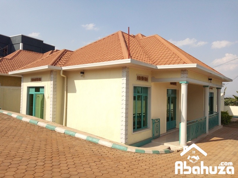 A WELL LOCATED HOUSE ON GOOD PRICE FOR SALE IN KIGALI AT KAGARAMA