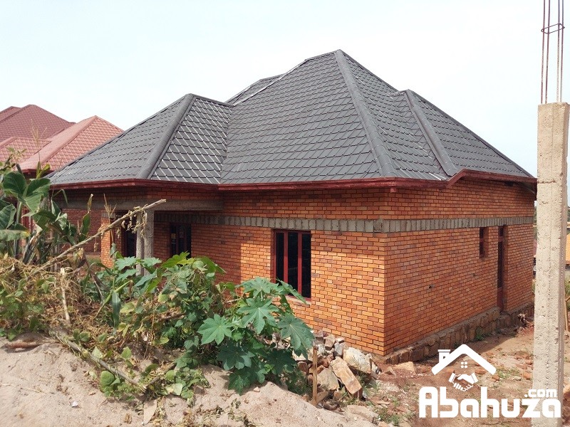 A 4 BEDROOM HOUSE FOR SALE IN KIGALI AT KICUKIRO-KAREMBURE
