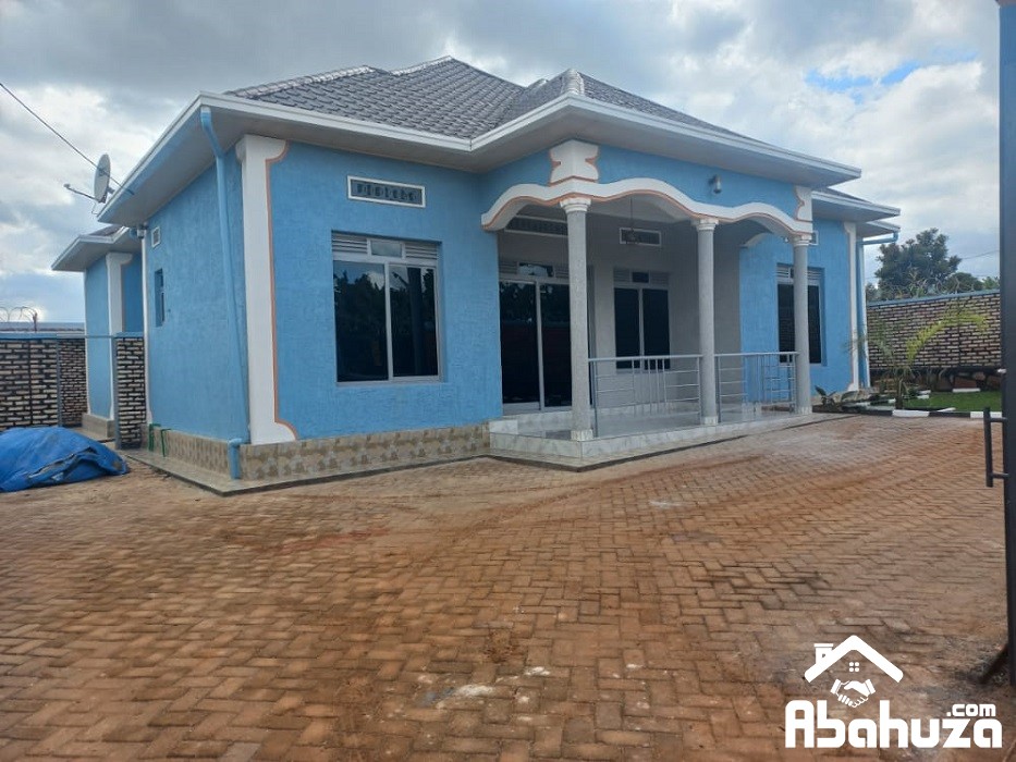 A WELL DESIGNED HOUSE FOR SALE IN KIGALI AT GASOGI