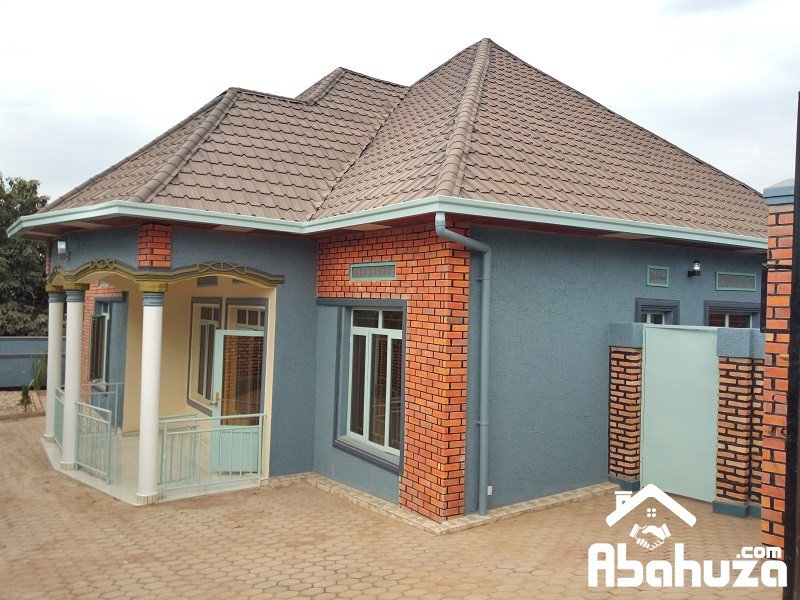 A WELL-LOCATED HOUSE FOR SALE IN KIGALI KANOMBE