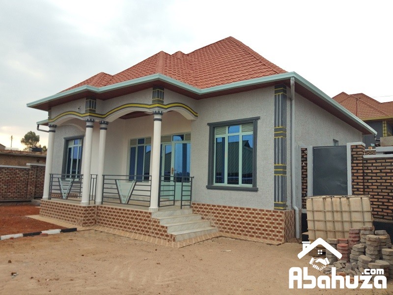 A GOOD-PRICE HOUSE FOR SALE IN KIGALI AT KANOMBE