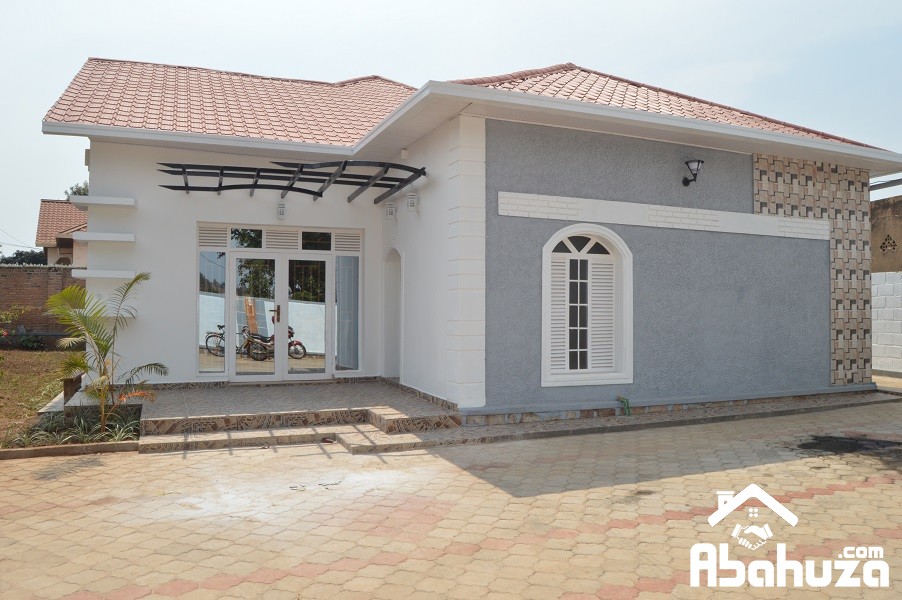 A NICE 4 BEDROOM HOUSE FOR RENT IN KIGALI AT KIMIRONKO