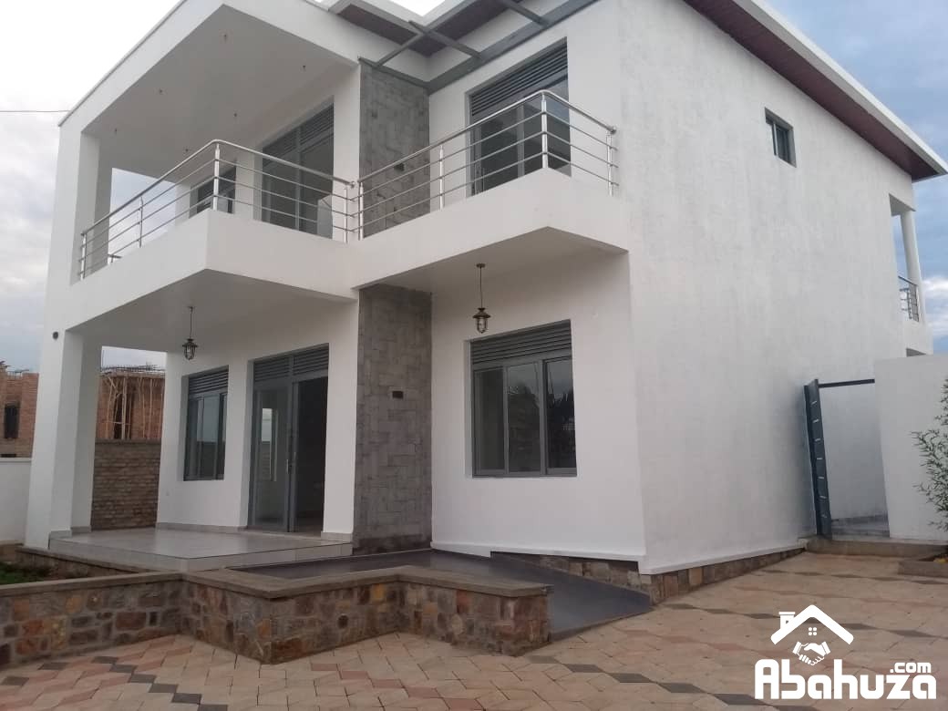 A BRAND NEW HOUSE FOR SALE IN KIGALI AT GISOZI NEAR ASPHALT ROAD