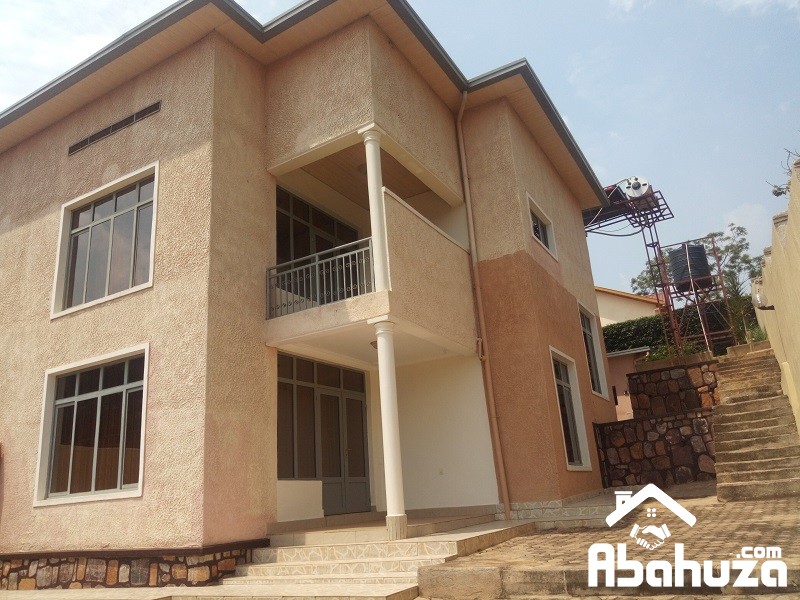 A FURNISHED 4 BEDROOM HOUSE FOR RENT IN KIGALI AT RUGANDO