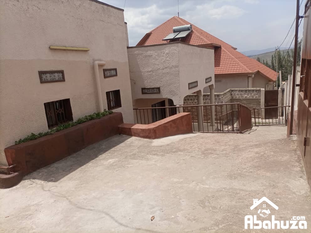 A FURNISHED 3 BEDROOM HOUSE FOR RENT IN KIGALI AT KIBAGABAGA