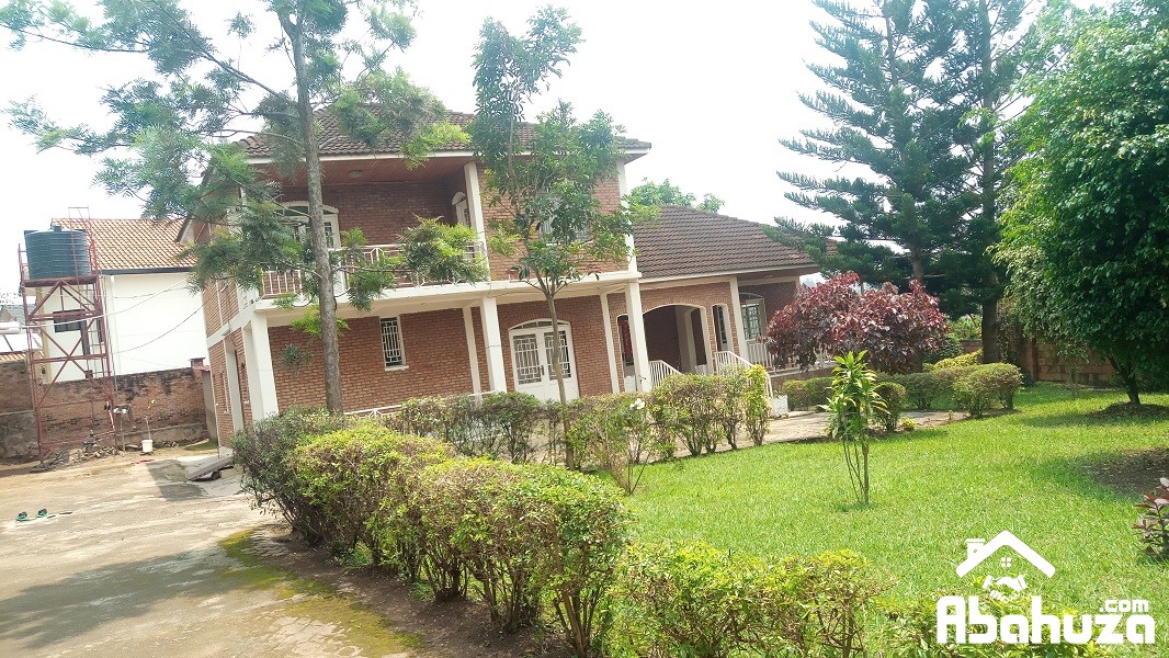 A 5 BEDROOM HOUSE FOR RENT IN KIGALI AT RUGANDO