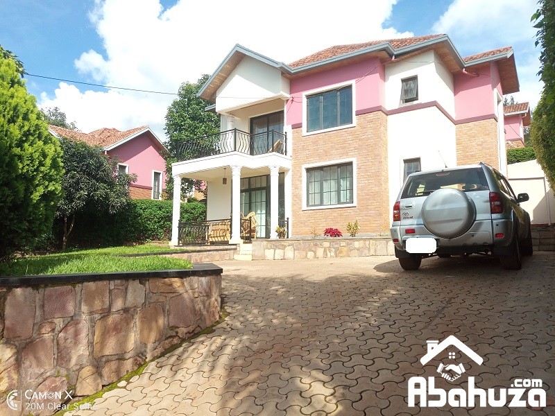 A 4 BEDROOM HOUSE FOR SALE IN KIGALI AT REBERO