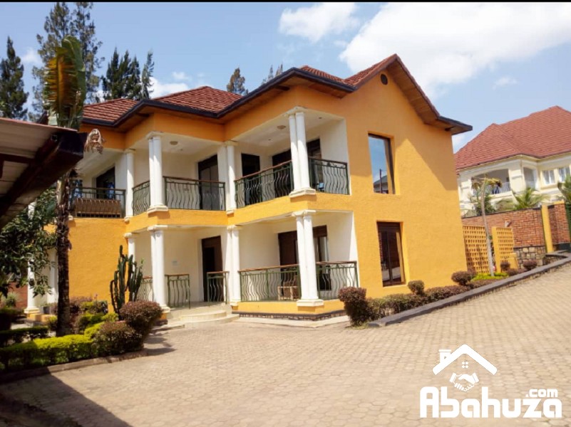 A NICE FURNISHED 5 BEDROOM HOUSE FOR RENT IN KIGALI AT GACURIRO