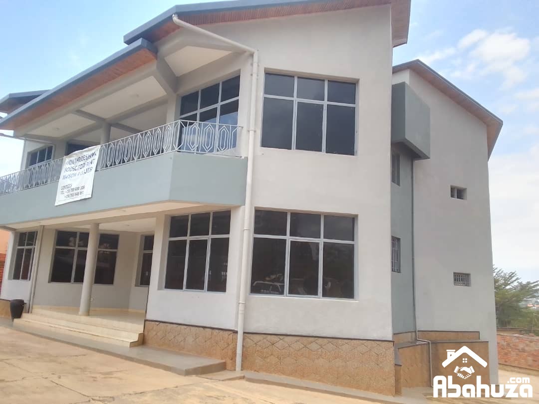 AN OFFICE HOUSE OF 12 BEDROOM FOR RENT IN KIGALI AT KACYIRU