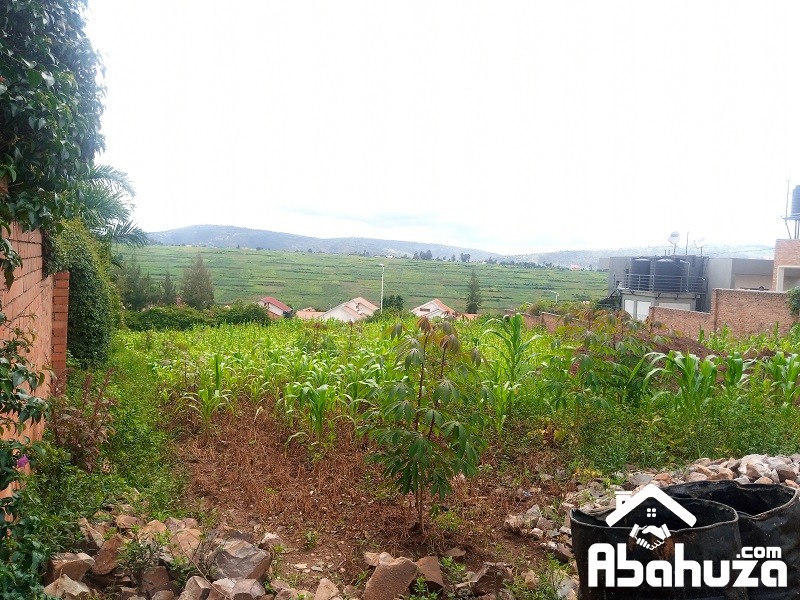 A BIG PLOT FOR SALE IN HIGH CLASS NEIGHBORHOOD AT GACURIRO